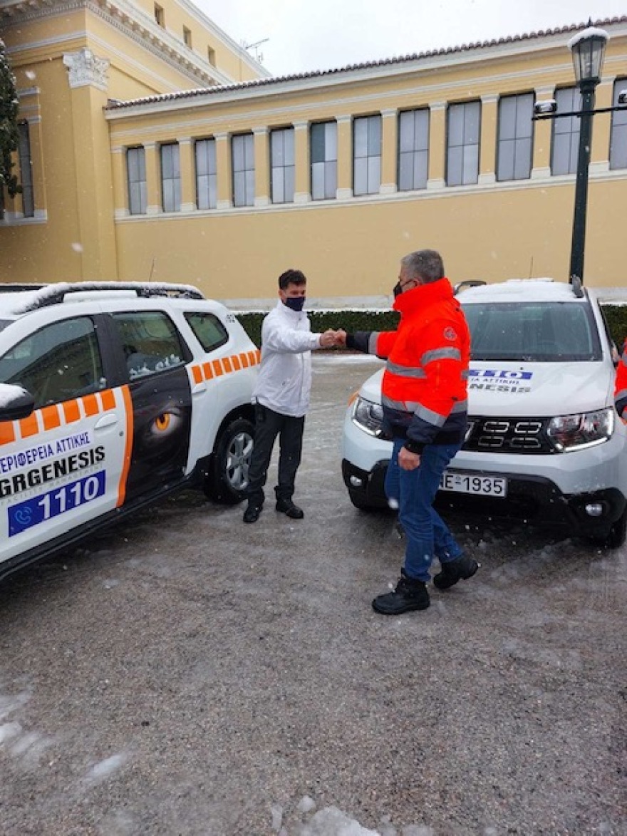 Σε ετοιμότητα από την Περιφέρεια Αττικής 10 οχήματα για τη μεταφορά ασθενών 