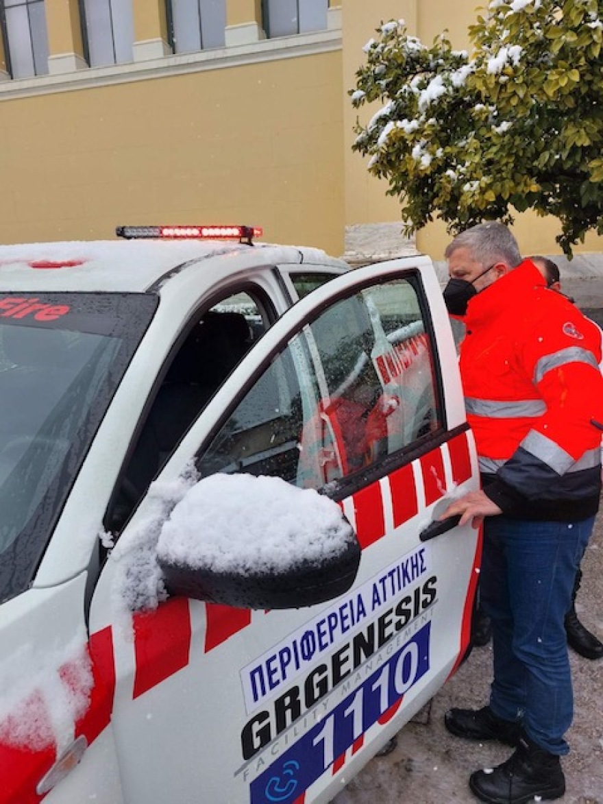Σε ετοιμότητα από την Περιφέρεια Αττικής 10 οχήματα για τη μεταφορά ασθενών 