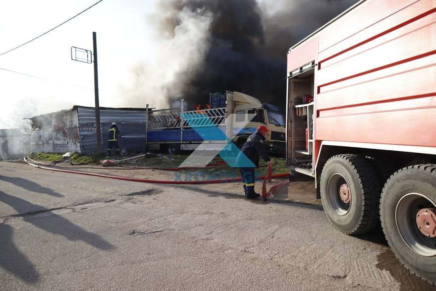 Κομοτηνή: Φωτιά ξέσπασε στον οικισμό Αλάν Κογιού - Δείτε βίντεο και φωτογραφίες