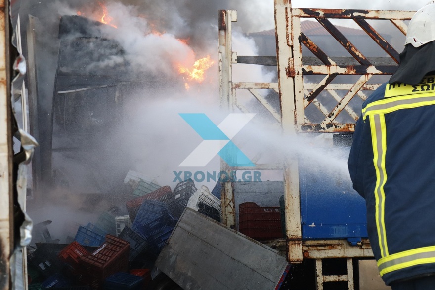 Κομοτηνή: Φωτιά ξέσπασε στον οικισμό Αλάν Κογιού - Δείτε βίντεο και φωτογραφίες