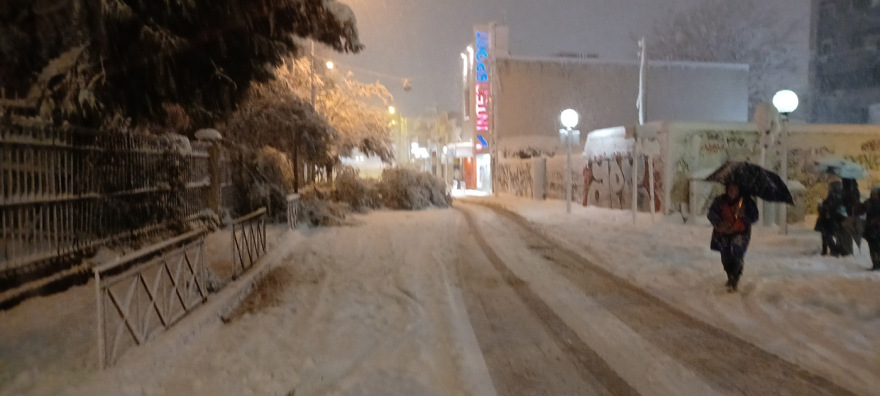 Κακοκαιρία Ελπίς: Μόνο με αλυσίδες την Τρίτη η κυκλοφορία στους δρόμους της Αθήνας - Δείτε πού υπάρχουν προβλήματα