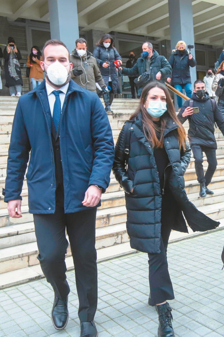 Βιασμός στη Θεσσαλονίκη: Τα κινητά της «παρέας της Αθήνας», τα κυκλώματα και οι απαντήσεις