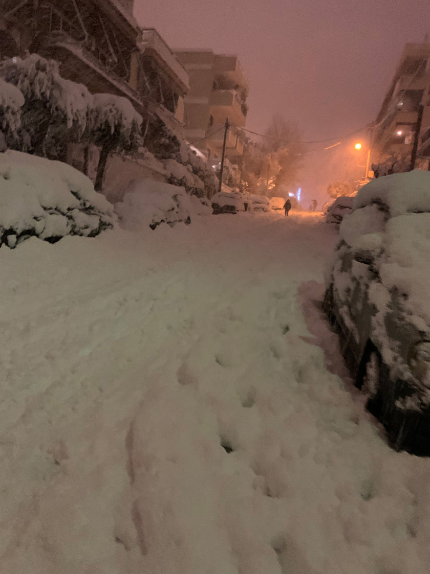 Κακοκαιρία Ελπίς: Μόνο με αλυσίδες την Τρίτη η κυκλοφορία στους δρόμους της Αθήνας - Δείτε πού υπάρχουν προβλήματα
