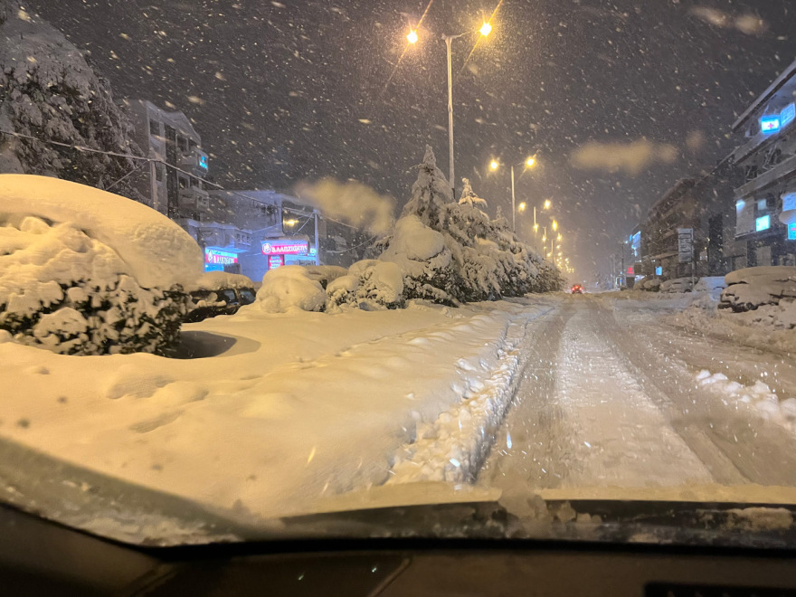 Κακοκαιρία Ελπίς: Μόνο με αλυσίδες την Τρίτη η κυκλοφορία στους δρόμους της Αθήνας - Δείτε πού υπάρχουν προβλήματα