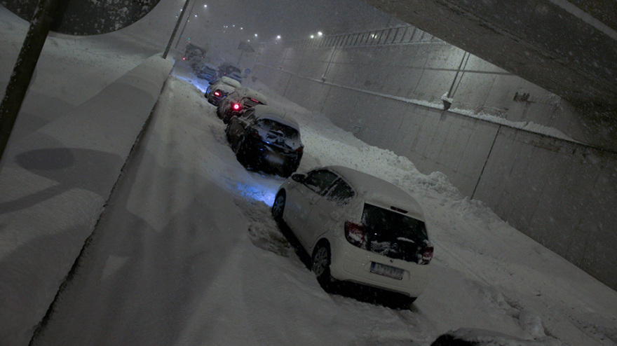 Αττική Οδός: Πού επιχείρησε ο Στρατός -Μοιράστηκαν 570 μερίδες φαγητό