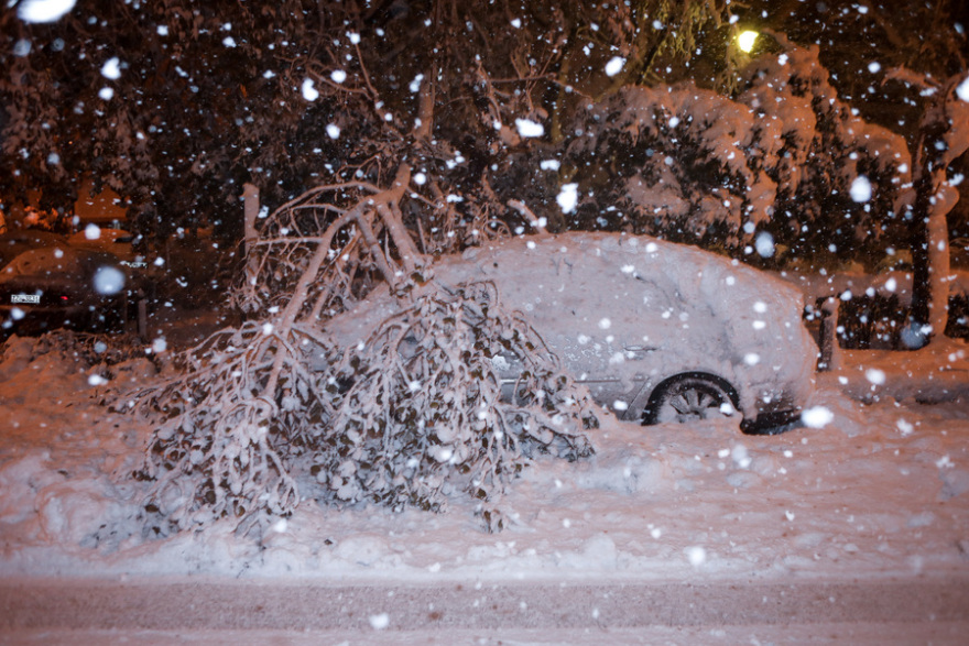 Κακοκαιρία «Ελπίς» - Μετ' εμποδίων η κυκλοφορία στην Αττική: Κλειστοί δρόμοι, εκτροπές και δρομολόγια στα ΜΜΜ