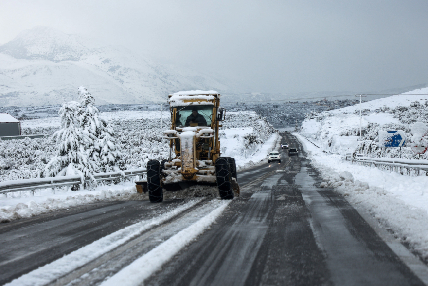 «Ελπίς»: Εντείνεται το κύμα κακοκαιρίας στην Κρήτη - Δείτε ποιοι δρόμοι είναι κλειστοί