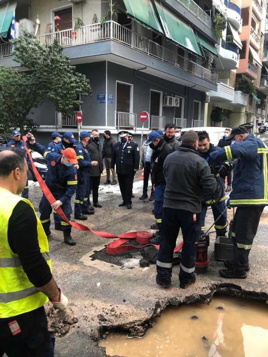 Διαρροή αερίου στο Παγκράτι: Λήξη συναγερμού, οι κάτοικοι επέστρεψαν στα σπίτια τους