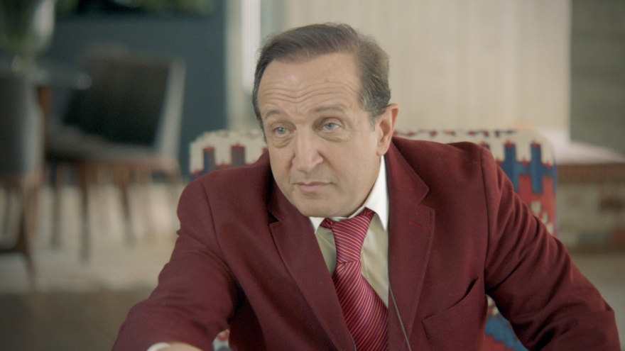 «Συμπέθεροι απ' τα Τίρανα»: Ο Μπουκουράν επιστρέφει μετά από δυο χρόνια στη ζωή της Πένης