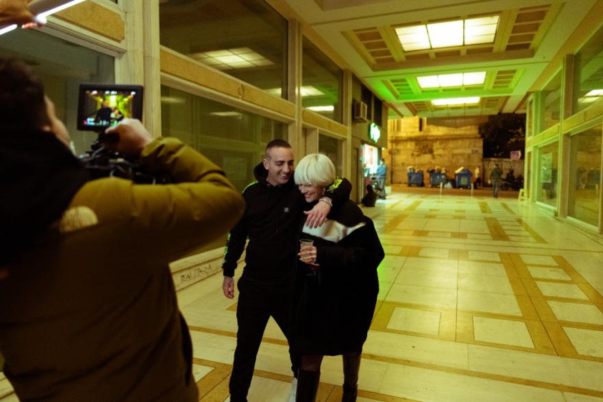 To νέο τραγούδι της Έλενας Τσαγκρινού με τον Dj Stephan λέγεται "Epafi" και θα κυκλοφορήσει σε λίγες ημέρες