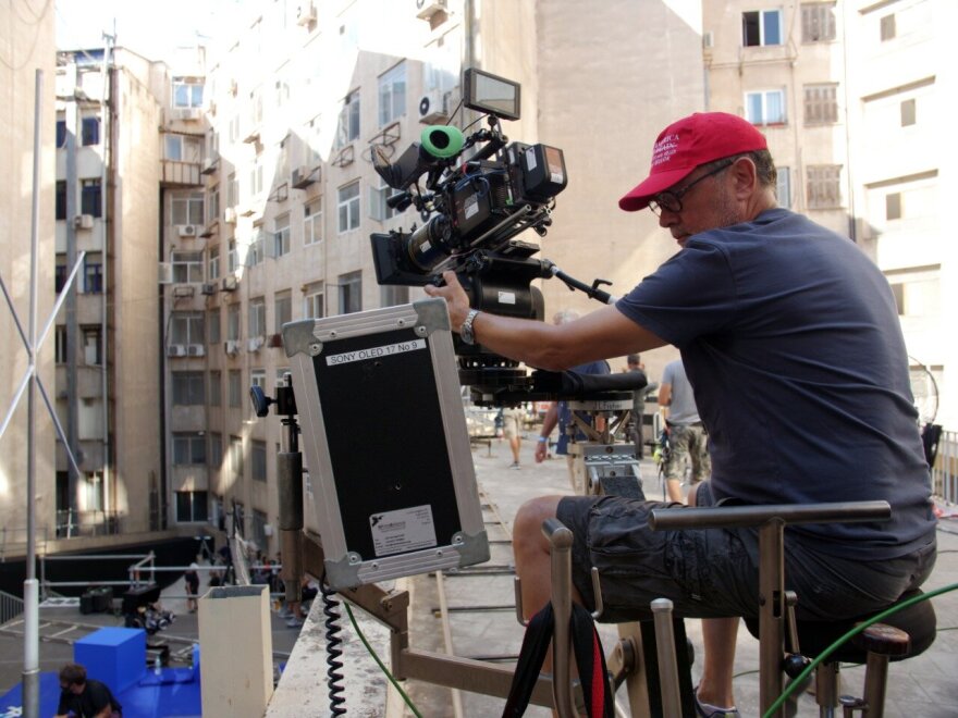 Η Αθήνα μετατρέπεται για 4 μήνες σε ένα τεράστιο στούντιο για διεθνή παραγωγή του Amazon Prime