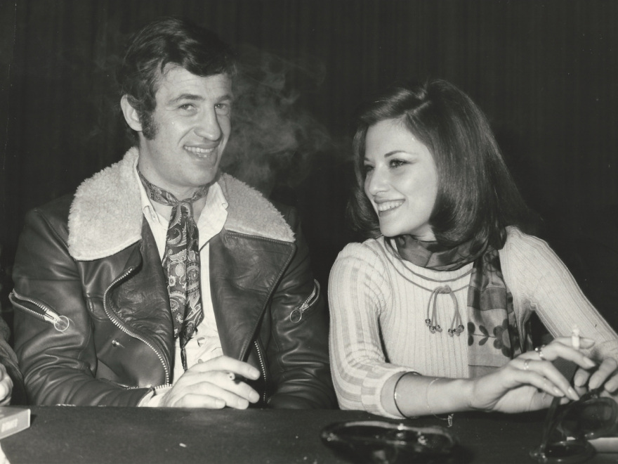 Hilton: Από τον Χιου Χέφνερ μέχρι τον Πιρς Μπρόσναν, ιστορίες διασήμων και μιας μυθικής διαδρομής