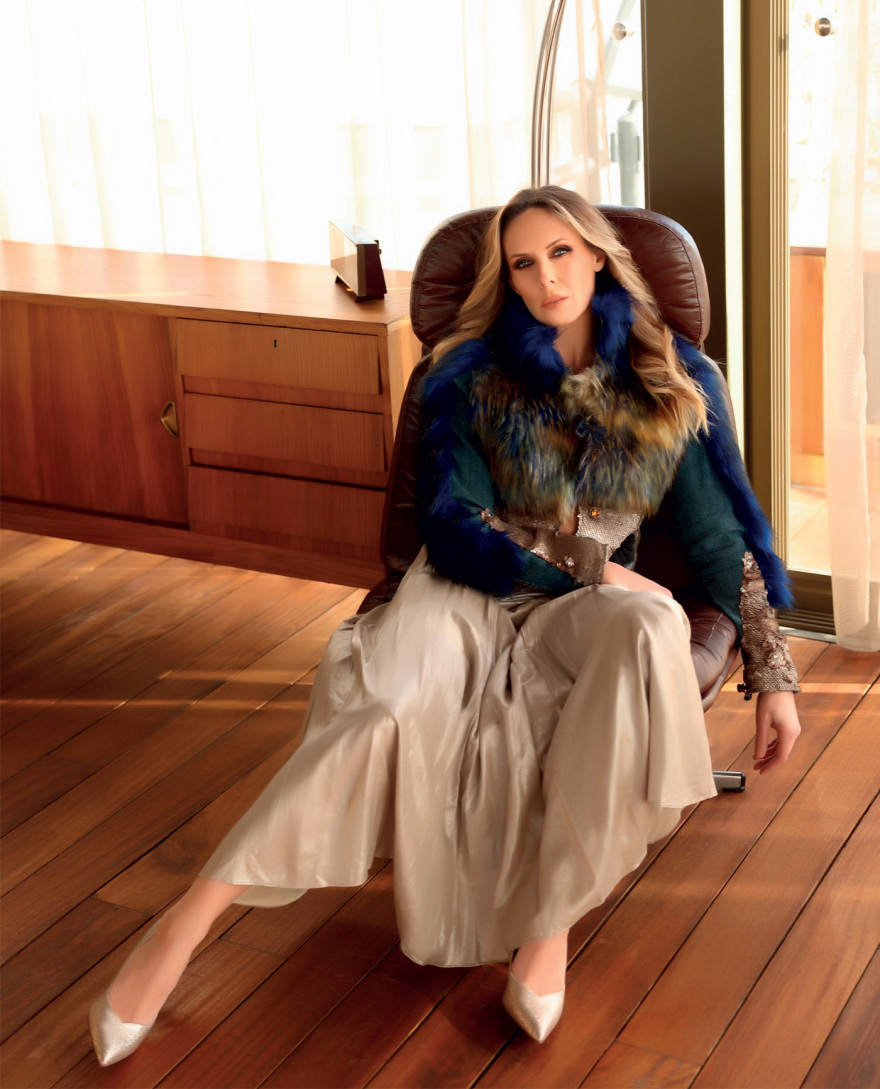 Εβελίνα Παπούλια: «Βρήκα το άλλο μου μισό σε έναν παιδικό μου φίλο»