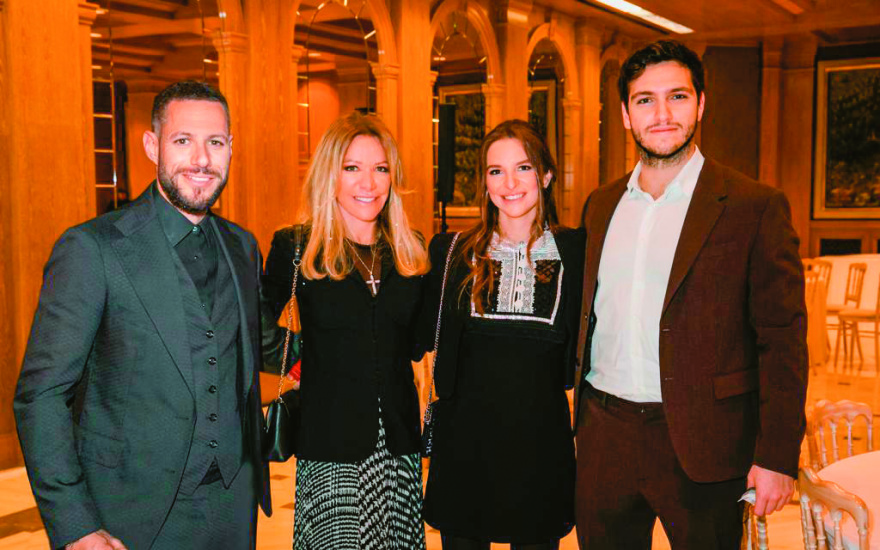 Έκλεισε το mega deal: H JP Morgan απέκτησε το 48,5% της Viva Wallet για 800 εκατ. ευρώ