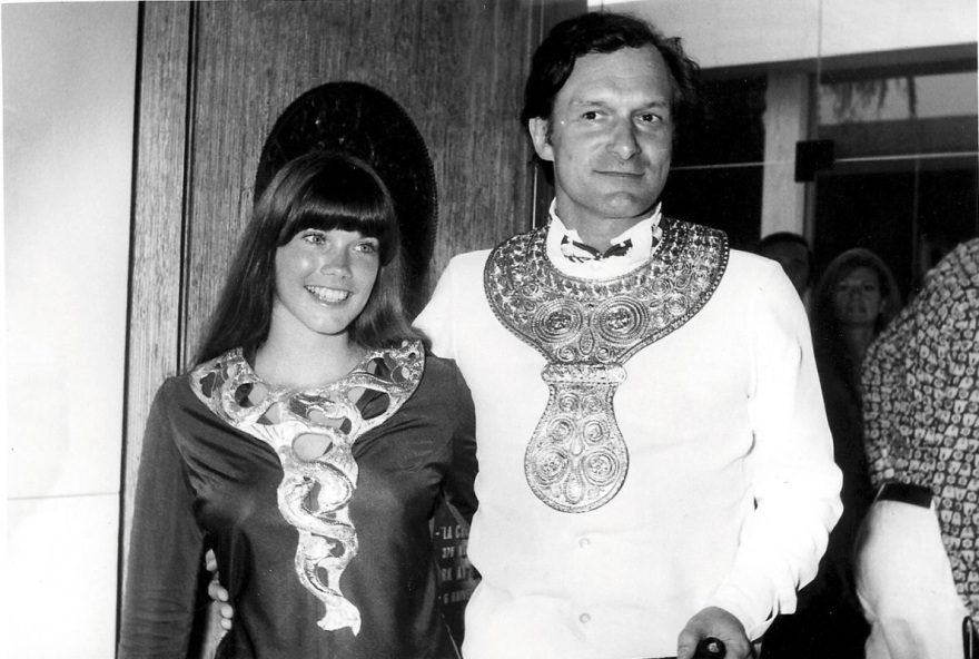 Hilton: Από τον Χιου Χέφνερ μέχρι τον Πιρς Μπρόσναν, ιστορίες διασήμων και μιας μυθικής διαδρομής