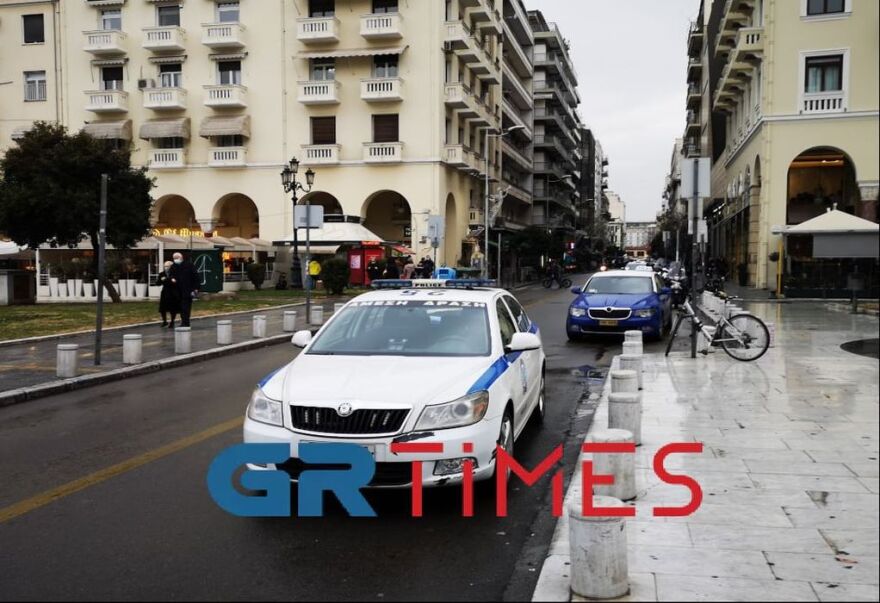 Τηλεφώνημα για βόμβα στη Θεσσαλονίκη - Κλειστή η Μητροπόλεως (βίντεο και φωτογραφίες)