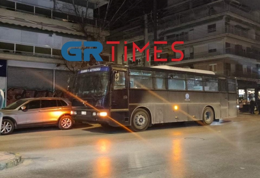 Θεσσαλονίκη: Αιματηρή συμπλοκή οπαδών  – Ένας νεκρός και δύο τραυματίες 