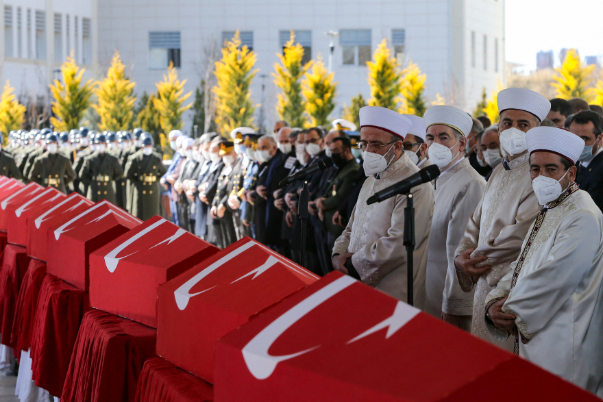 Το Φθινόπωρο του σουλτάνου: Τι θα κάνει ο Ερντογάν αν χάσει τις εκλογές