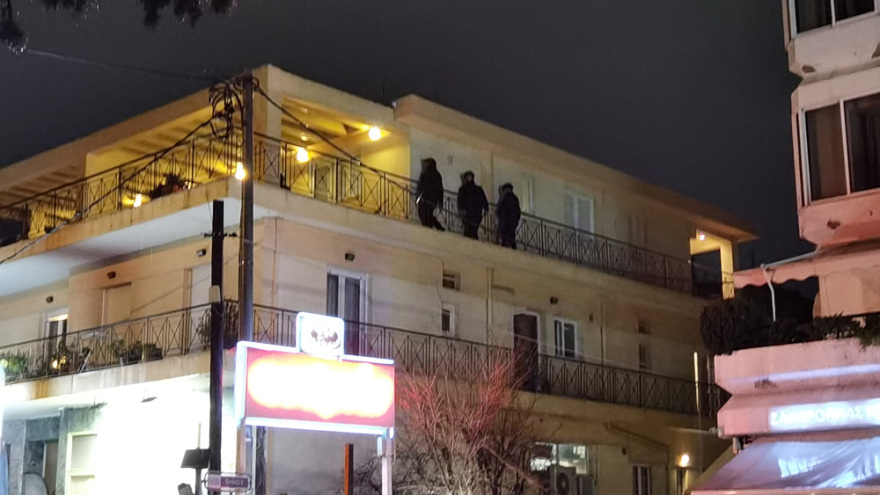 Νέα Ιωνία: Άφαντος ο διαρρήκτης που εισέβαλε χθες σε διαμέρισμα αστυνομικού - Δείτε βίντεο