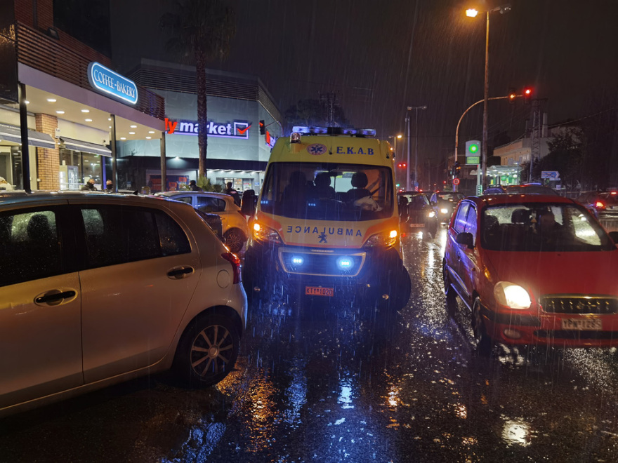 Νέα Ιωνία: Άφαντος ο διαρρήκτης που εισέβαλε χθες σε διαμέρισμα αστυνομικού - Δείτε βίντεο