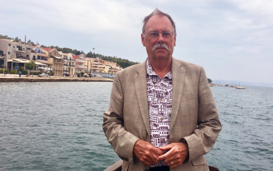 Ρόντερικ Μπίτον: Ο καθηγητής που έκανε τους «Ελληνες» παγκόσμιο μπεστ σέλερ μιλάει στο «ΘΕΜΑ»