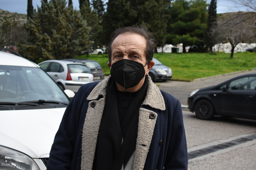 Πάνος Νάτσης: Συγκίνηση στην κηδεία του - Φίλοι και συνάδελφοι του είπαν «αντίο» (βίντεο)
