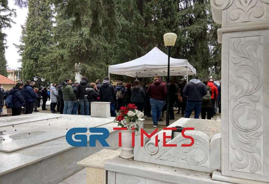 Δολοφονία στη Θεσσαλονίκη: «Αφήστε με να πάω μαζί του», ο σπαραγμός του πατέρα του Άλκη