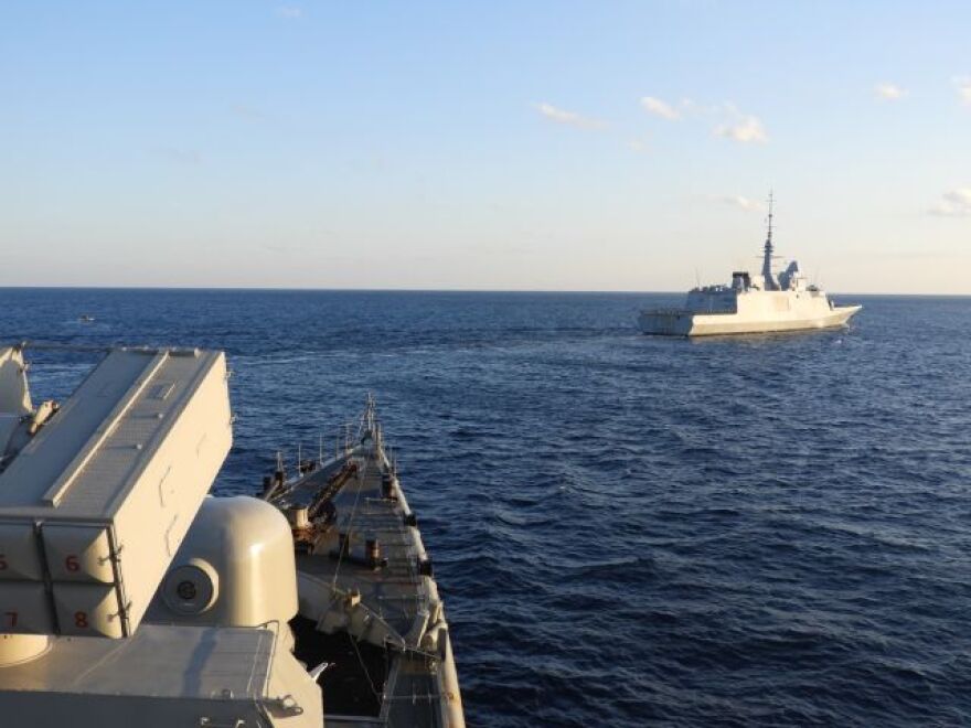 Συνεκπαίδευση ελληνικής με γαλλική φρεγάτα στη θαλάσσια περιοχή του Μυρτώου Πελάγους και του Στενού Κυθήρων