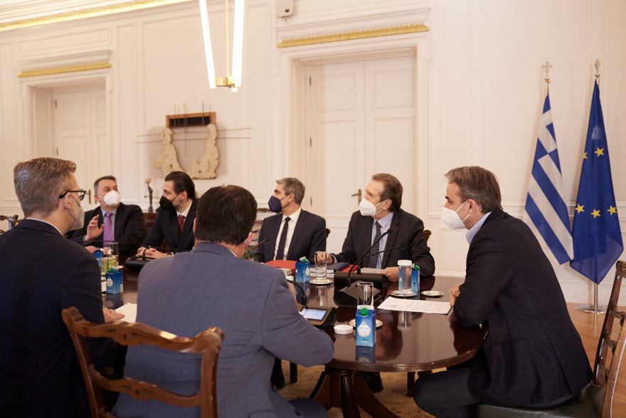 Μητσοτάκης προς τον εμπορικό κόσμο: Αξιοποιείστε τα χρηματοδοτικά εργαλεία του κράτους