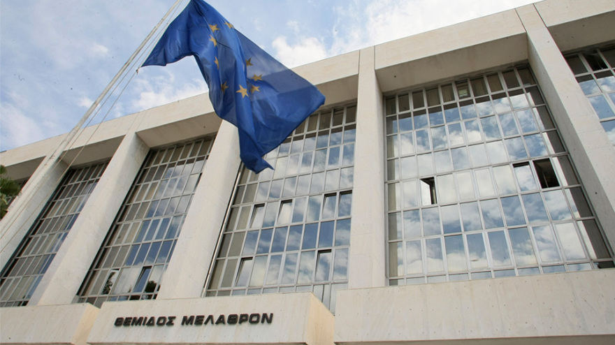 Δικαστικό θρίλερ με ζευγάρι γυναικών για την επιμέλεια της 9χρονης κόρης τους