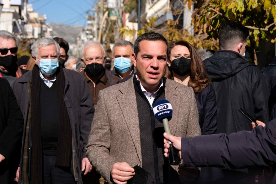 Τσίπρας: Η κυβέρνηση να σταματήσει να παριστάνει τον τροχονόμο των καρτέλ