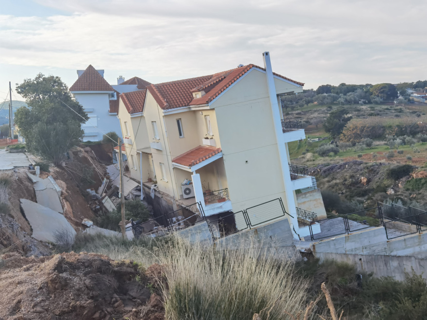 Νέος Βουτζάς: Σε 400 μέτρα εκτείνεται η καθίζηση - Που οφείλεται το γεωλογικό φαινόμενο