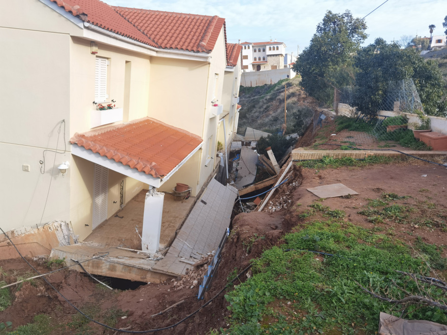 Νέος Βουτζάς: Σε 400 μέτρα εκτείνεται η καθίζηση - Που οφείλεται το γεωλογικό φαινόμενο