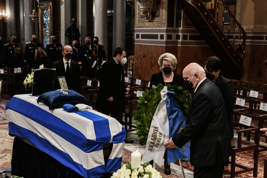 Το τελευταίο αντίο στον πρώην Πρόεδρο της Δημοκρατίας Χρήστο Σαρτζετάκη