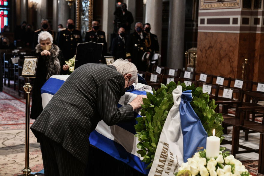 Το τελευταίο αντίο στον πρώην Πρόεδρο της Δημοκρατίας Χρήστο Σαρτζετάκη