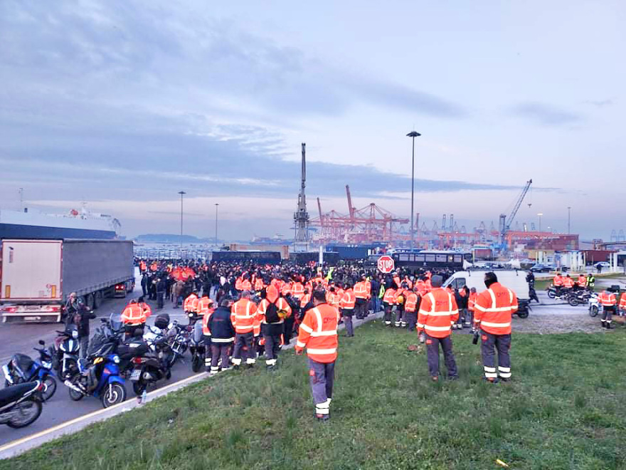 Λιμάνι Πειραιά: 24ωρη απεργία σήμερα των εργαζόμενων στη διακίνηση εμπορευματοκιβωτίων
