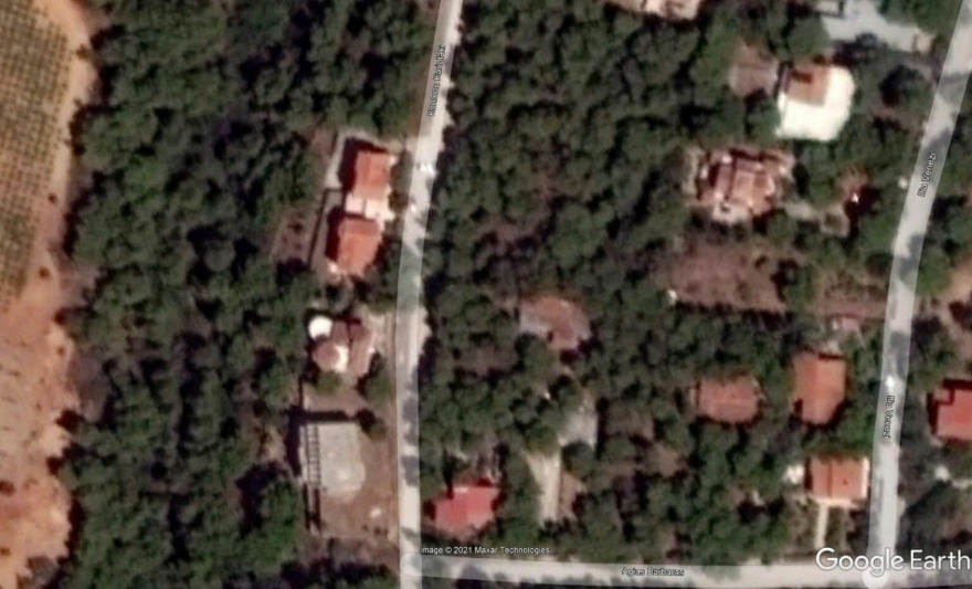  «Βουλιάζουν» τα δύο σπίτια στο Νέο Βουτζά - Πώς φτάσαμε στην κατολίσθηση 