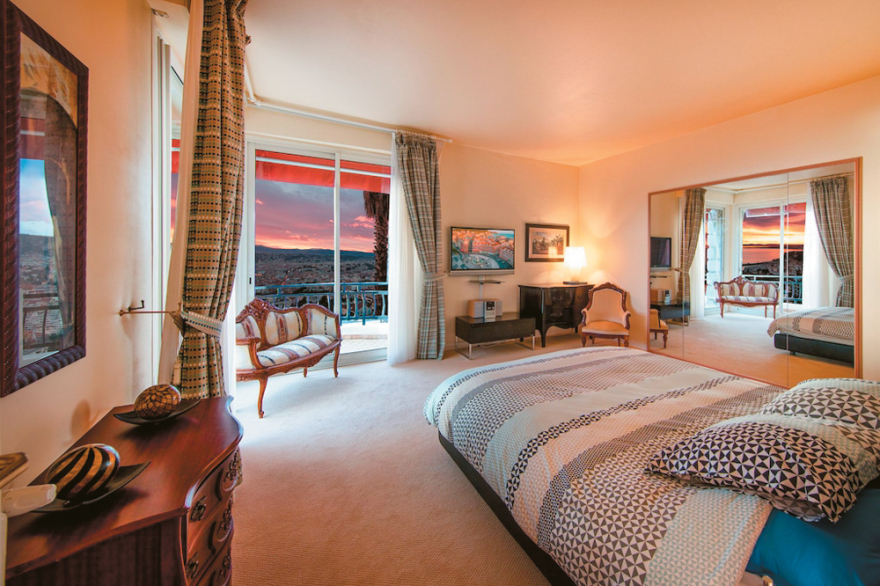 Ο πόλεμος των Τράγκα: Ίντριγκες, εξώδικα και πάγωμα περιουσίας από την Εφορία