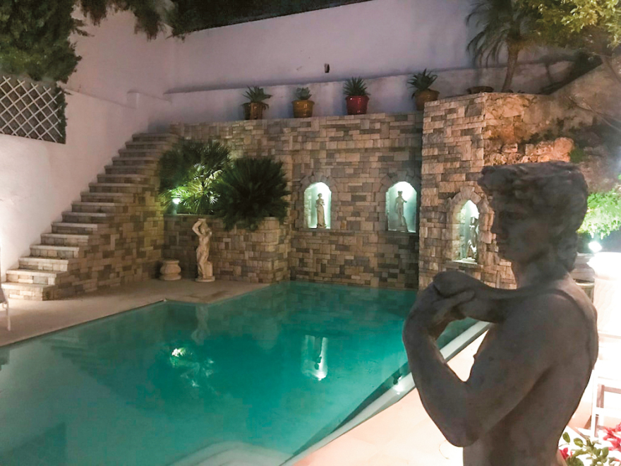 Ο πόλεμος των Τράγκα: Ίντριγκες, εξώδικα και πάγωμα περιουσίας από την Εφορία