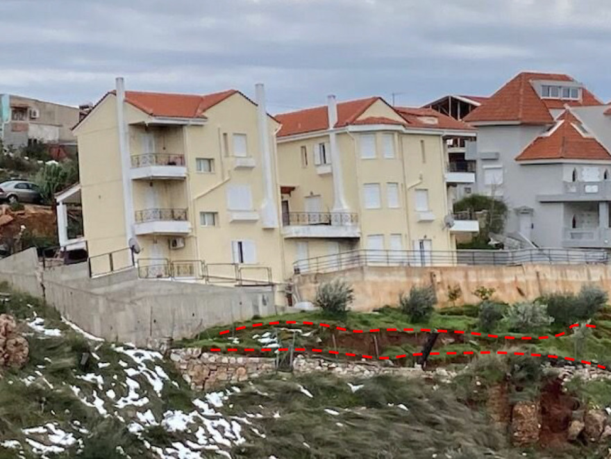  «Βουλιάζουν» τα δύο σπίτια στο Νέο Βουτζά - Πώς φτάσαμε στην κατολίσθηση 