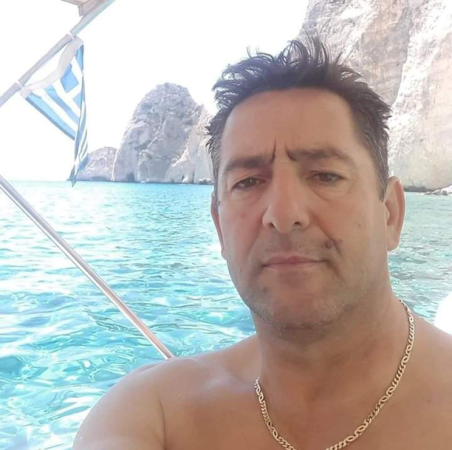 Τραγωδία στην Ζάκυνθο: Θρήνος από τον θάνατο του 56χρονου οδηγού ταξί που έπεσε από την ταράτσα του σπιτιού του