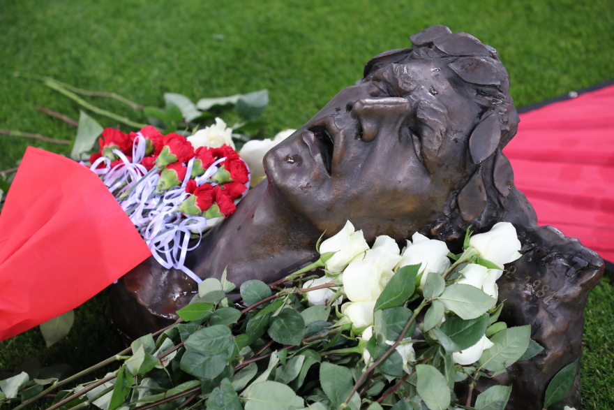 «Δάκρυσε» το Καραϊσκάκη για την τραγωδία της Θύρας 7 και τον Άλκη -Δείτε φωτογραφίες και βίντεο 