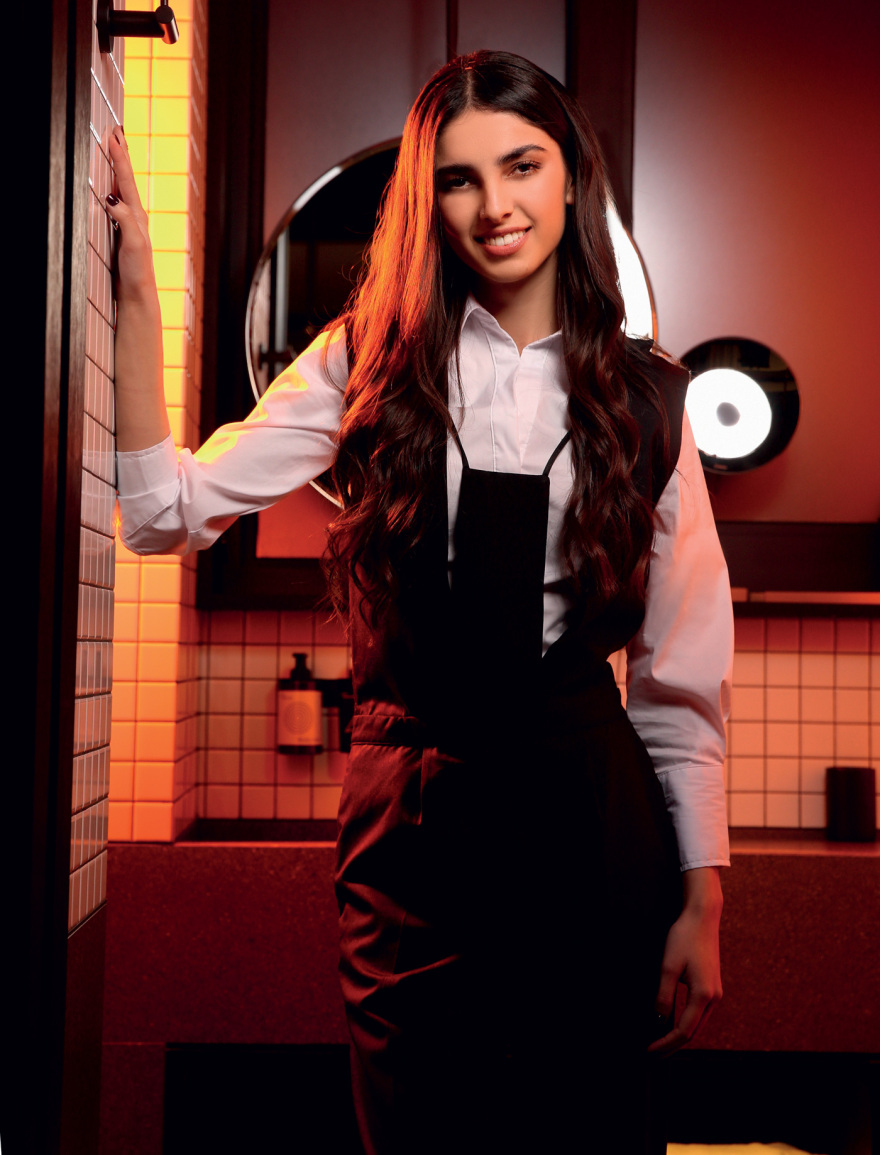 Ιφιγένεια Τζόλα: Η νέα ενζενί 