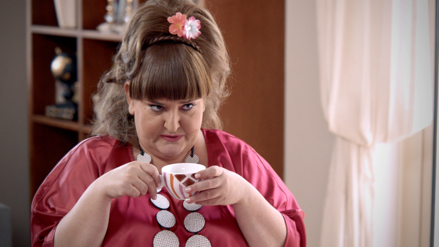 Συμπέθεροι απ' τα Τίρανα: Οι Άγγλοι αριστοκράτες και ο.... ρεπόρτερ