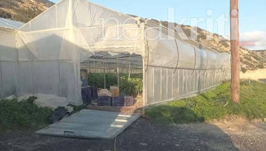 Κρήτη: Εικόνες καταστροφής από την ανεμοθύελλα που έπληξε την Ιεράπετρα