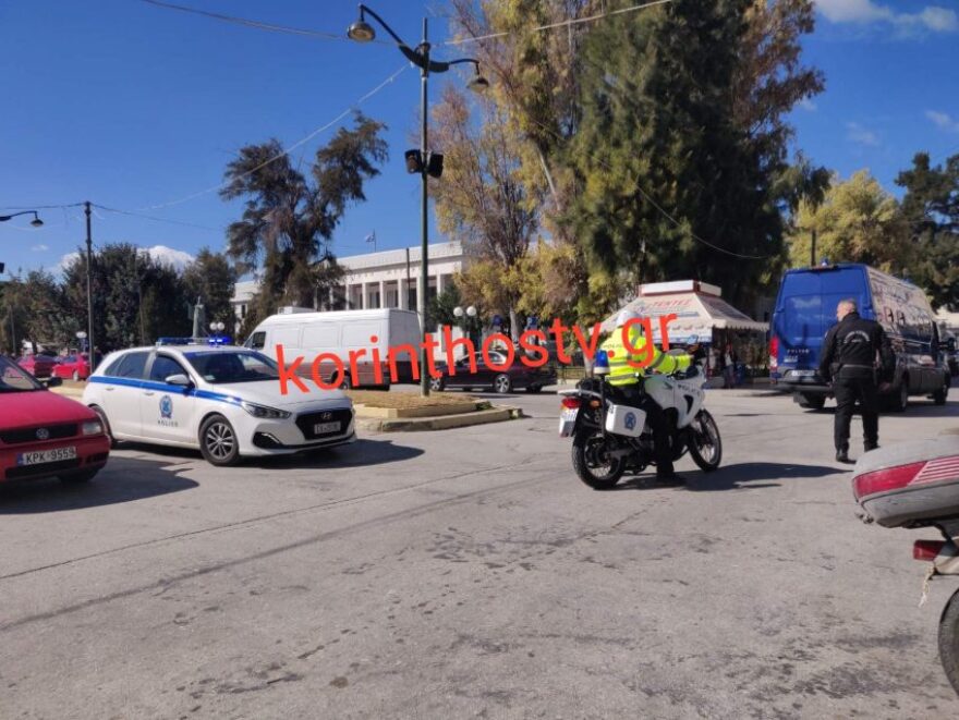 Κόρινθος: «Φρούριο» τα δικαστήρια για την απολογία 12 Ρομά που είχαν ρημάξει σπίτια