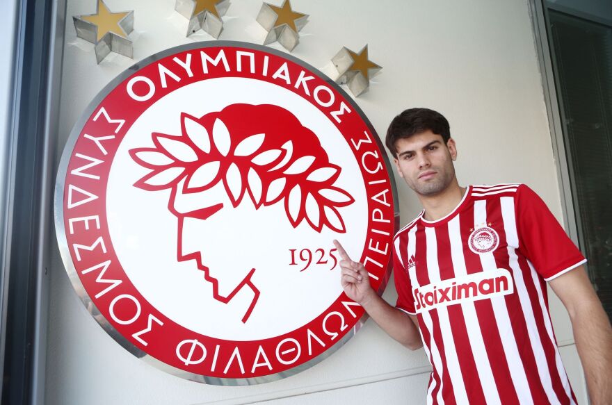 Νέα συμβόλαια για τον Κίτσο και άλλους 4 ποδοσφαιριστές της Κ-23 του Ολυμπιακού -Δείτε φωτογραφίες