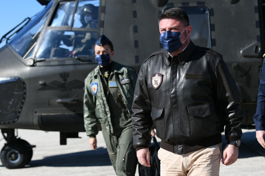 Ο Χαρδαλιάς σε Ψαρά και νησίδα Παναγιά: «Ευγνωμοσύνη στα στελέχη των Ενόπλων Δυνάμεων που υπηρετούν στις εσχατιές του Αιγαίου»