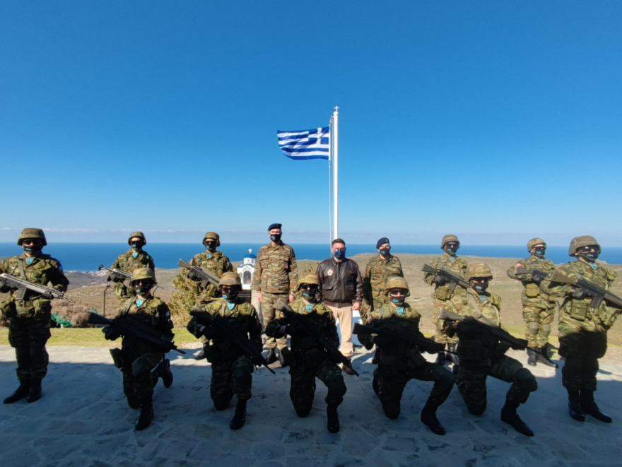 Ο Χαρδαλιάς σε Ψαρά και νησίδα Παναγιά: «Ευγνωμοσύνη στα στελέχη των Ενόπλων Δυνάμεων που υπηρετούν στις εσχατιές του Αιγαίου»