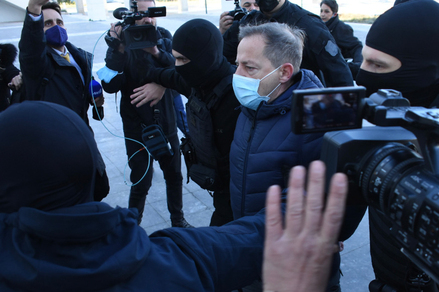 Εξετάζεται η διακοπή της δίκης του Δημήτρη Λιγνάδη για τον Μάρτιο